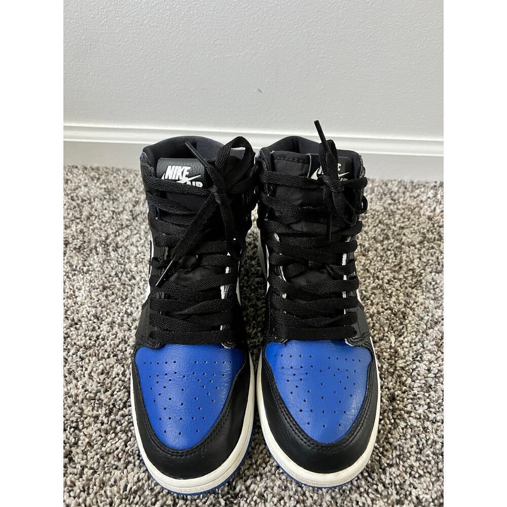 Air Jordan 1 Retro High youth size 5 'royal toe' - Picture 3 of 6